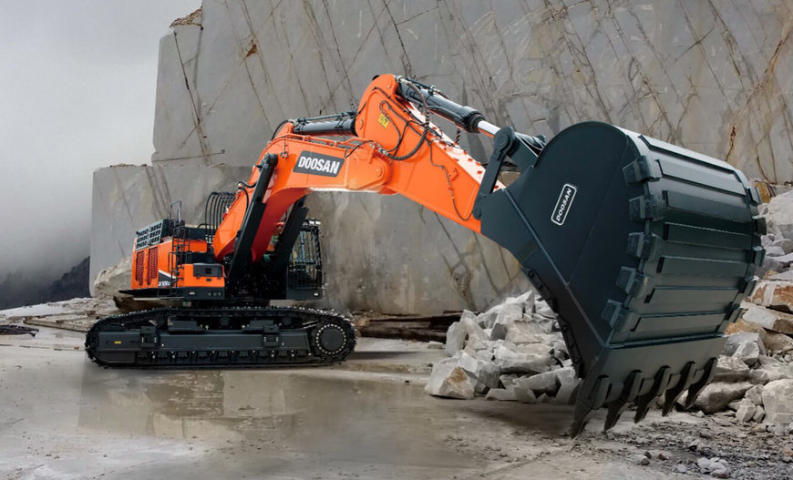 Doosan Launches New DX1000LC-7 100 tonne Excavator